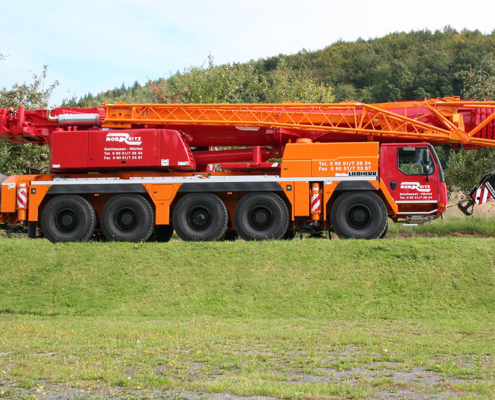 Fahrzeug aus unserem Fuhrpark | Kranvermietung Robert Reitz